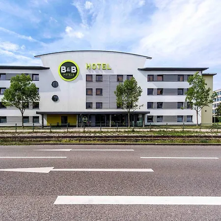 Augsburg-sued Готель